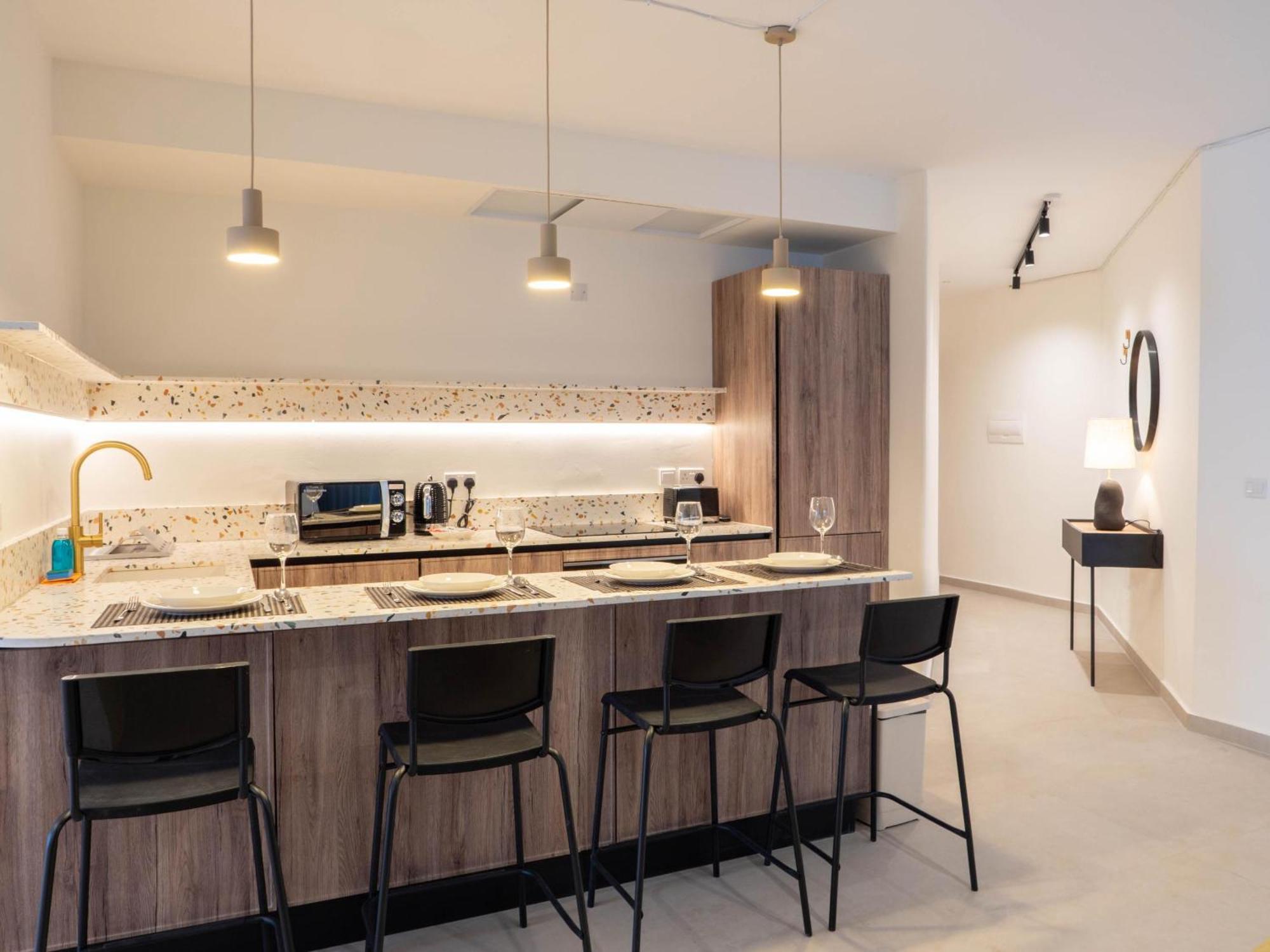 Ultra Modern Off St Julians